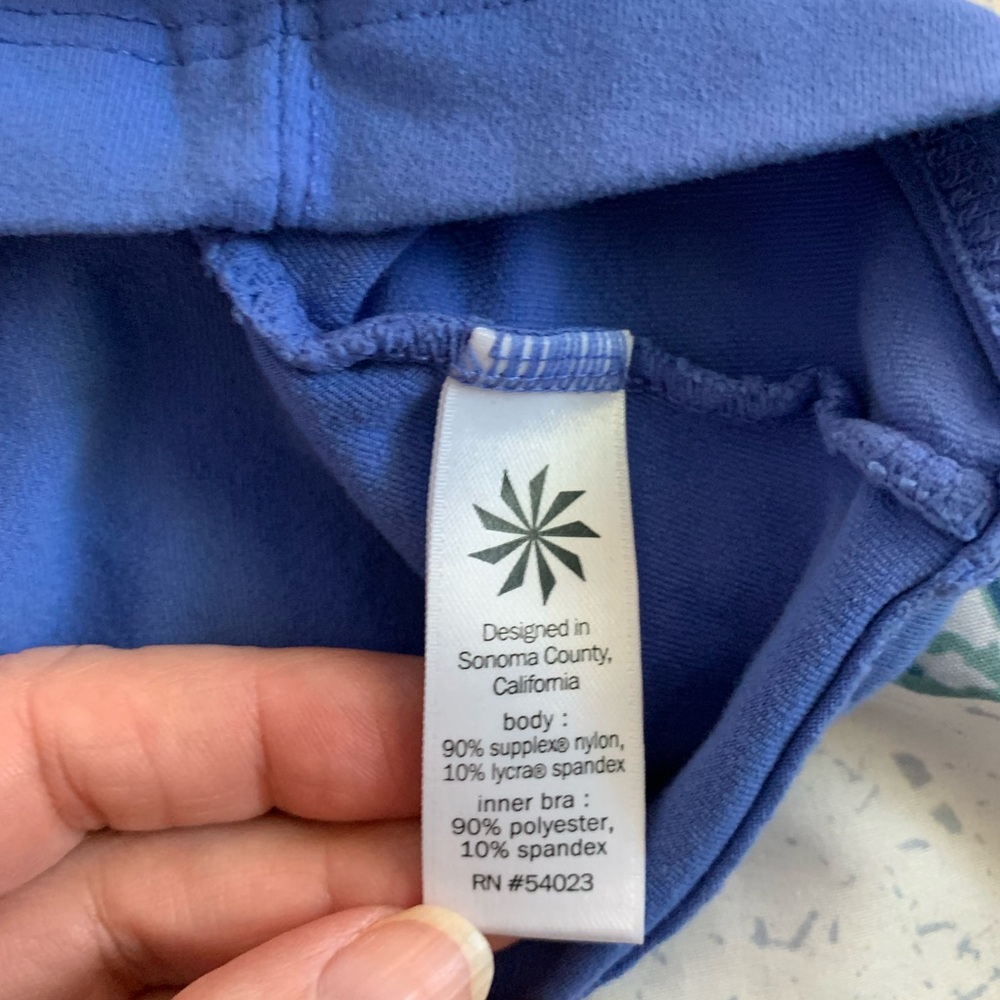 Athleta tank top size small EUC - image 6